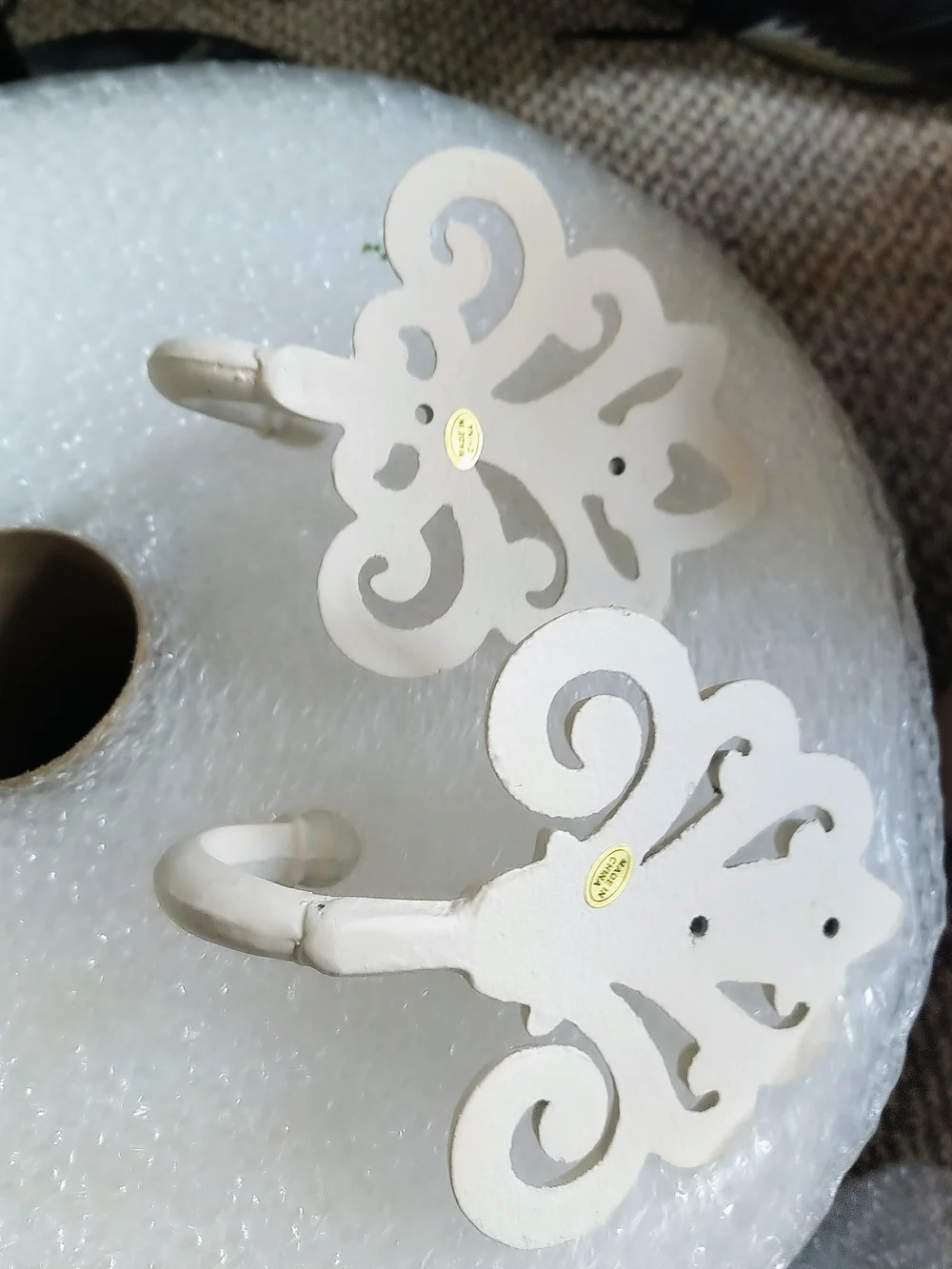 Decorative Cream Wall Hooks - Elegant Scroll Design With Screws New